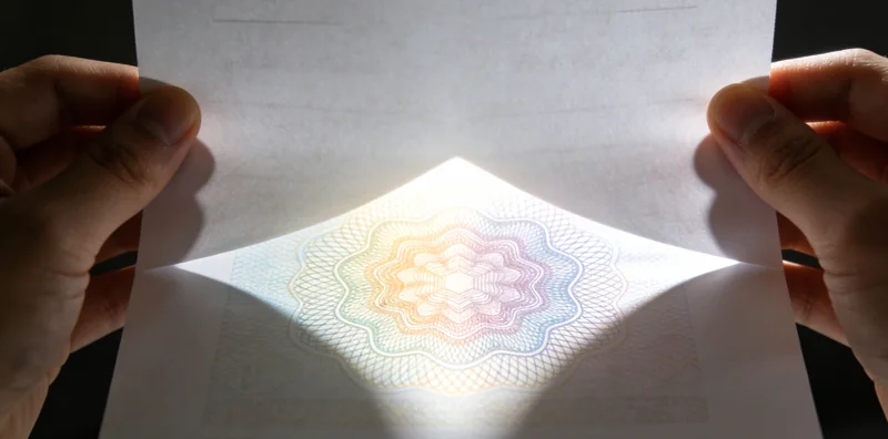 毕节城市风貌或医院外景，体现本地医疗环境