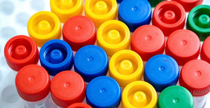 展示从采样到实验室分析的耐药基