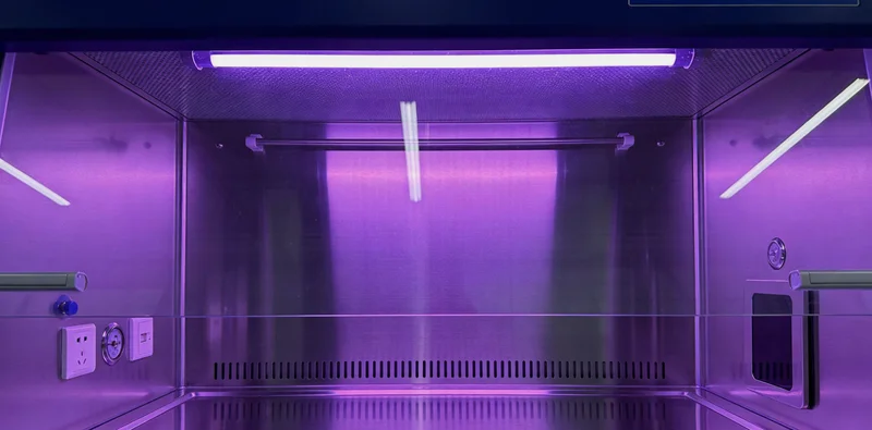 专业人士正在为永州市民解读肠道