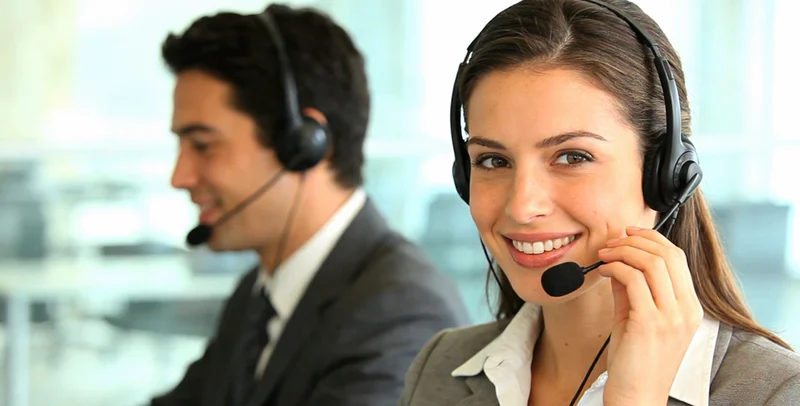 体现便捷、安心服务的场景，如在