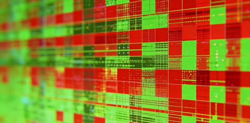 对比展示肿瘤组织切片与抽象的基