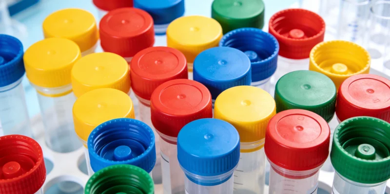 滁州市民在医疗机构向专业人士咨询健康问题