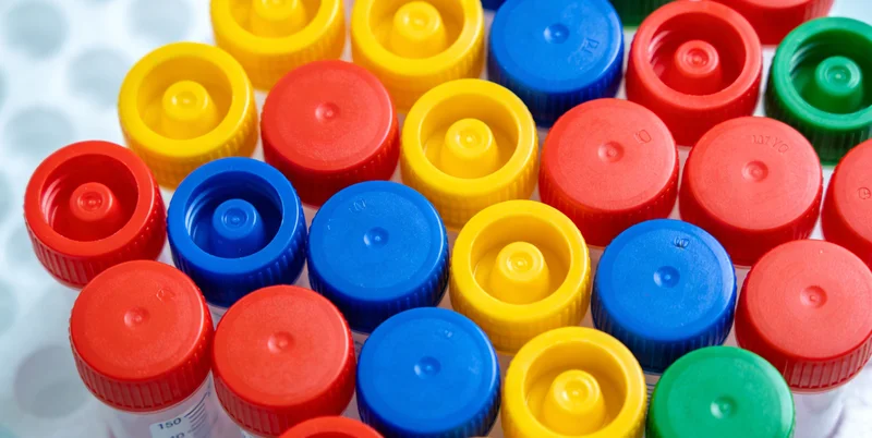 现代化分子诊断实验室工作场景