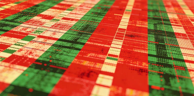 一家人在餐桌前用餐,背景是干净