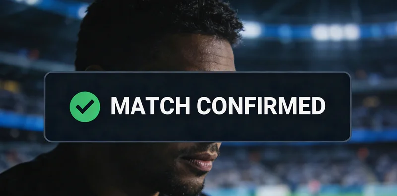 医生团队在病房讨论疑难病例的示