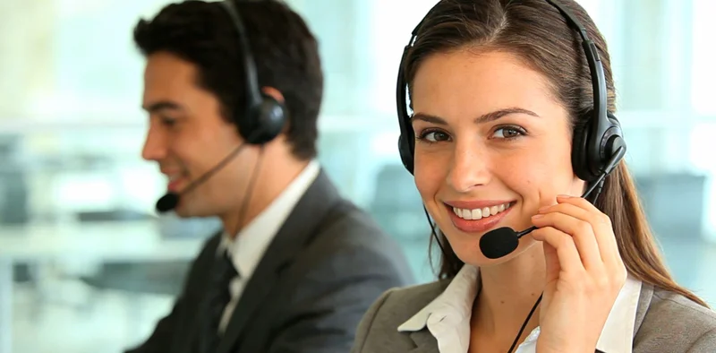 雅安某医院内,家长陪伴生病儿童