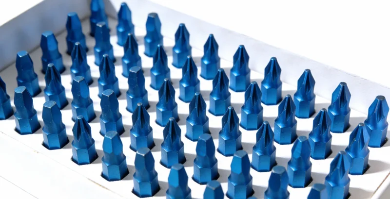 医生团队讨论感染病例的诊断方案