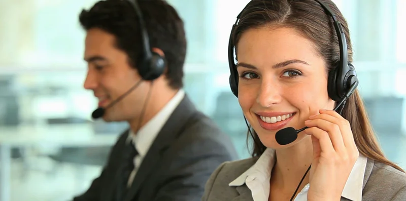 康复后的中年女性在阳光下轻松愉