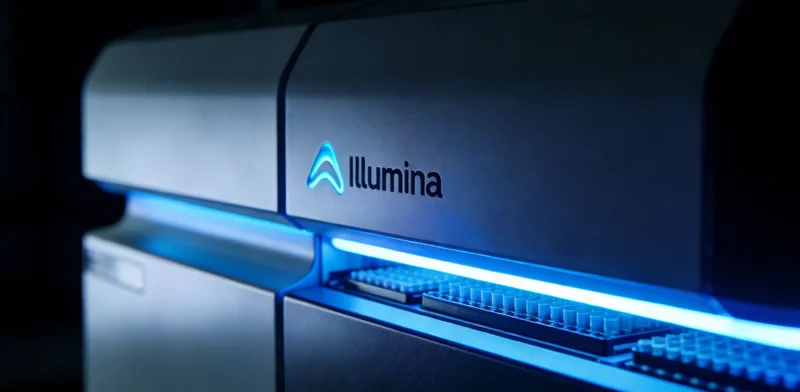 鹰潭医院儿科门诊，家长带着咳嗽