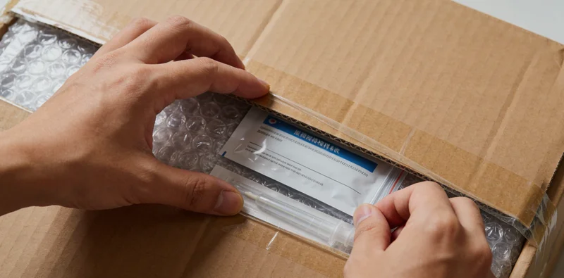 一位专业人士在曲靖万核采样点，