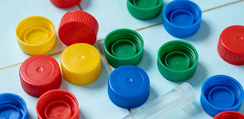 专业基因检测实验室工作场景