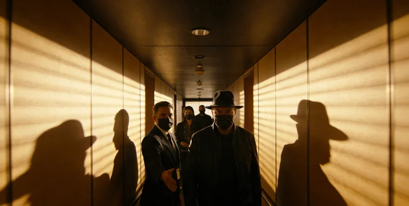 一个简洁的对比图表，列出不同类