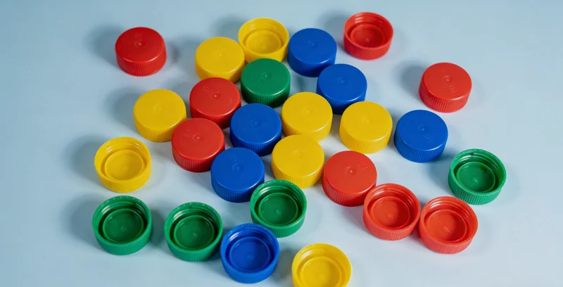 专业人员进行基因检测采样工作