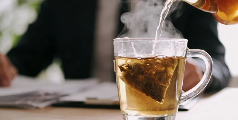 太原市民在医院咨询健康检测项目