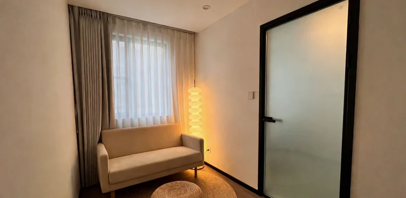 实验室检测场景，代表传统医疗检