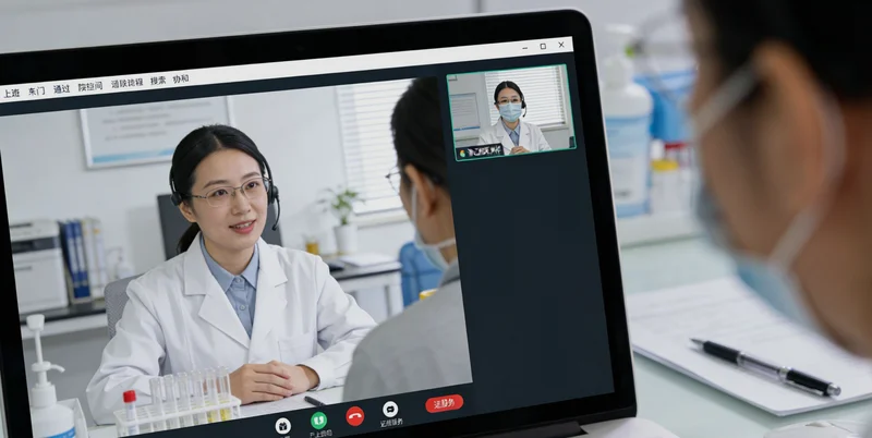 苏州医院神经外科医生查看脑膜瘤MRI片子