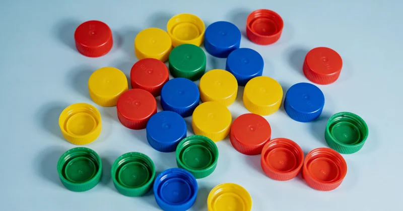 医生或咨询师正在为咨询者详细解