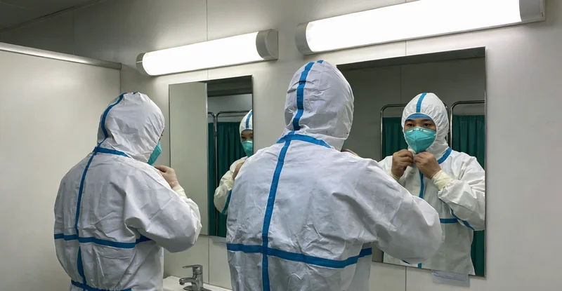 保持室内干燥通风,晒被子,清理