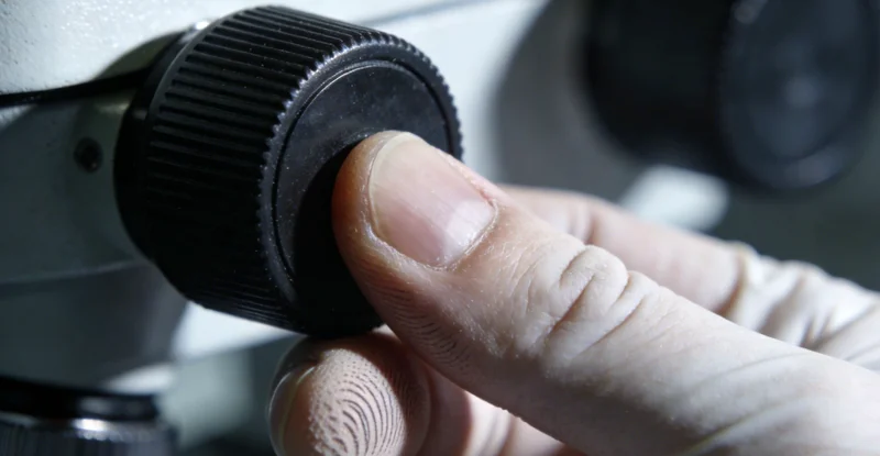 一张清晰对比不同检测机构特点的