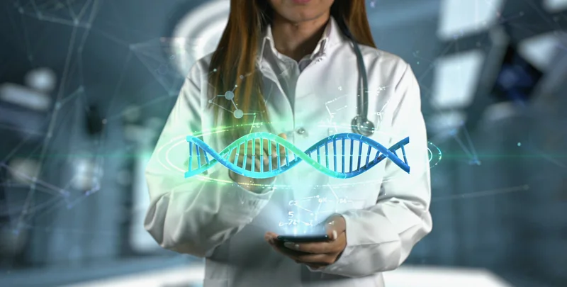 中山儿童在进行听力检查,家长一