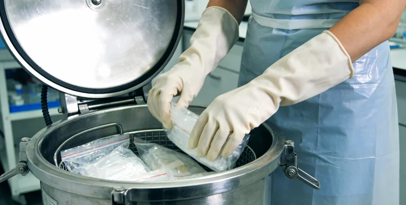 来宾家庭进行遗传健康咨询与规划