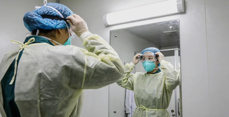 深州家庭在医生指导下进行安全体