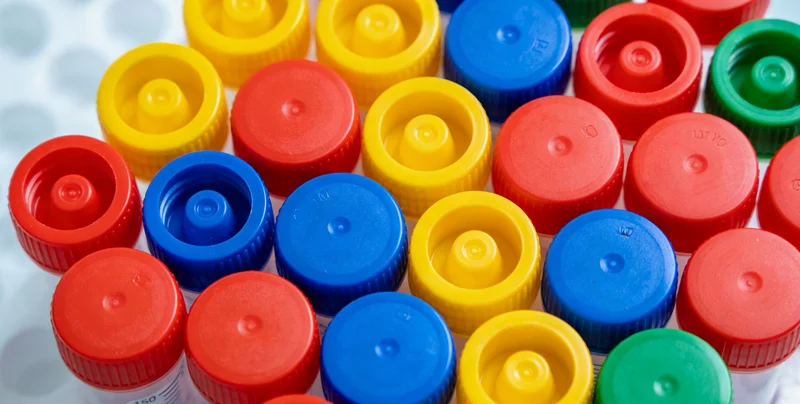 专业实验室进行高通量基因测序分