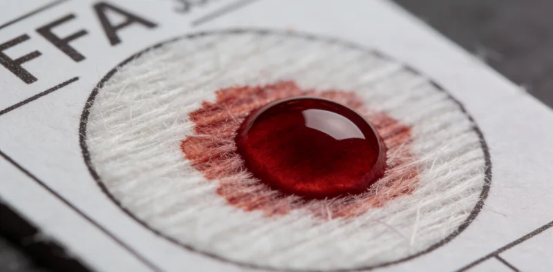 焦作医院护士采集血样用于基因检