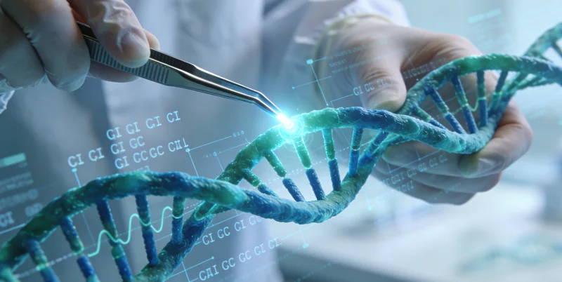 实验室技术人员进行基因测序数据