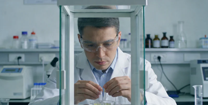 东莞医生分析肾上腺CT影像讨论