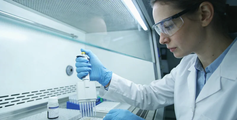 奎屯基因检测采血与样本分析过程