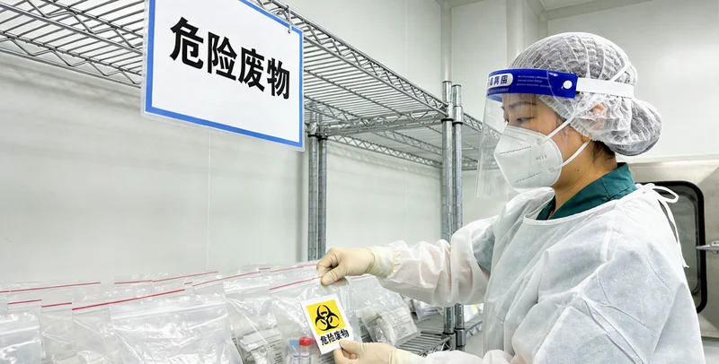 怒江州医院内窥镜检查室场景