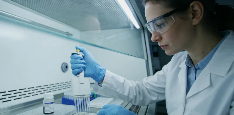 玉门民众进行无创基因检测采样