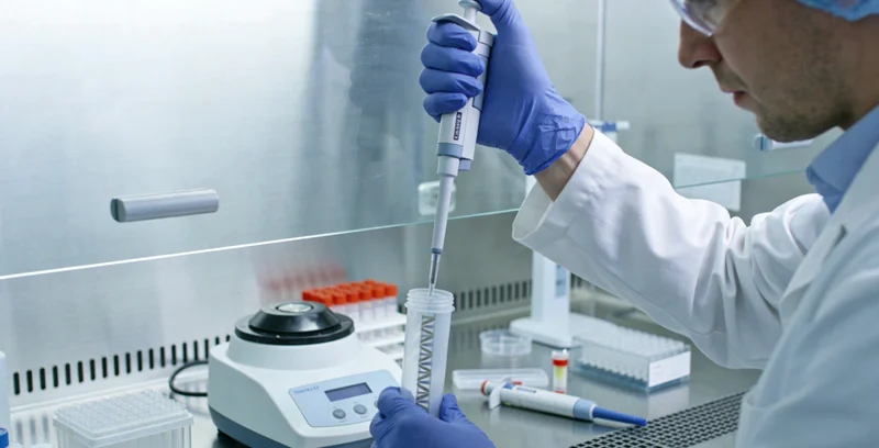 渭南家庭与医生共同讨论基因检测