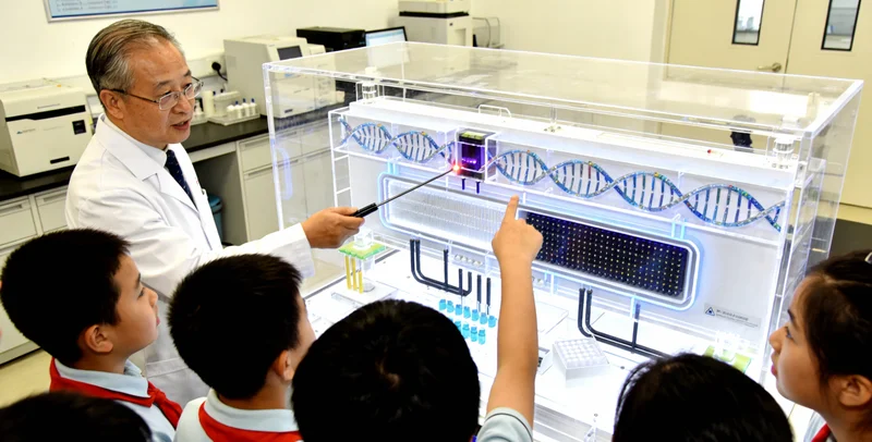 沅江居民进行定期胃镜监测检查