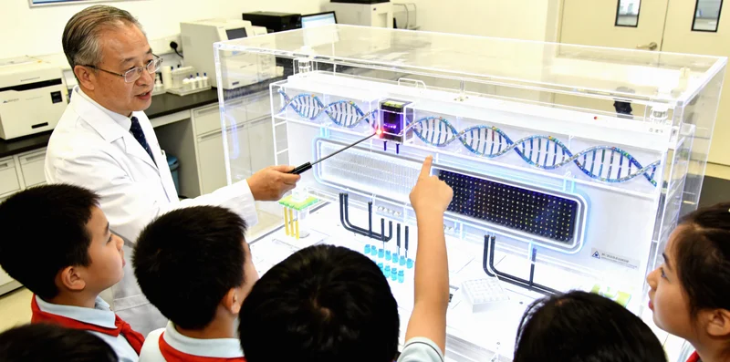 临江家庭户外活动健康生活