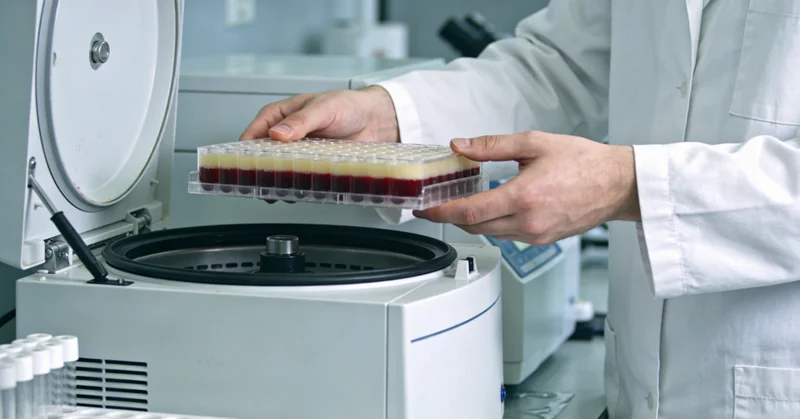 如皋家庭餐桌上讨论家族健康遗传