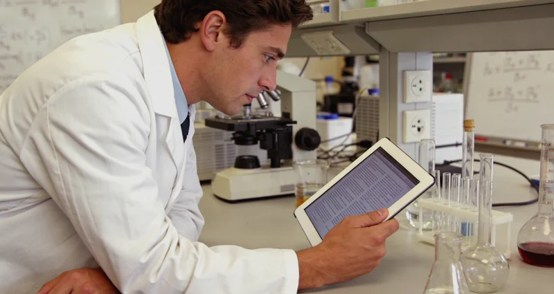 泉州本地基因检测实验室工作场景