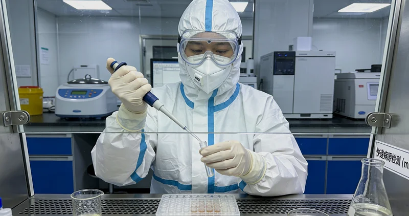 岑溪本地家庭聚餐时讨论血脂健康