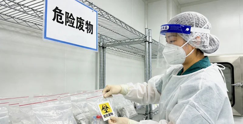 玉树居民接受定期甲状腺超声检查