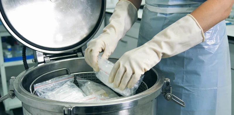 会理医院护士进行基因检测采血