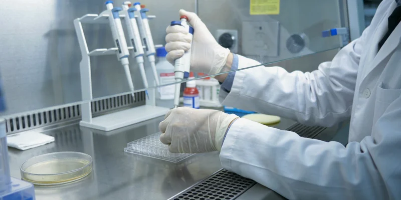 泸水家庭共同面对遗传健康问题