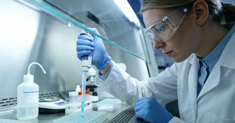 毕节女性进行无创基因检测采血流